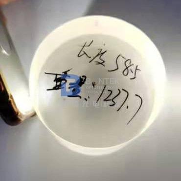 Het Lithiumniobate van Ra Roughness 1nm het Wafeltje in Optische rang 4“ 6“ 8“ of de ZAAG sorteert