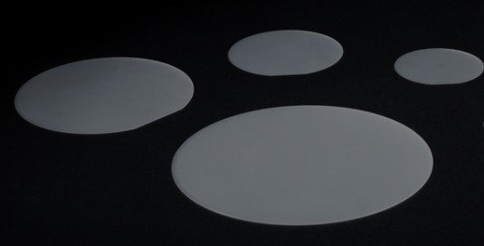 Alkaline-vrije glazen wafers ideaal materiaal voor hoge temperatuurprocessen en veeleisende toepassingen