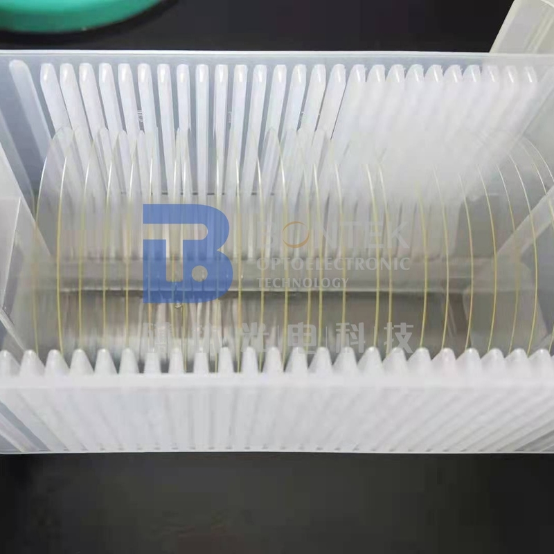 Y- en X-gesneden lithiumniobatenwafer voor superieure SAW-apparatuurprestaties