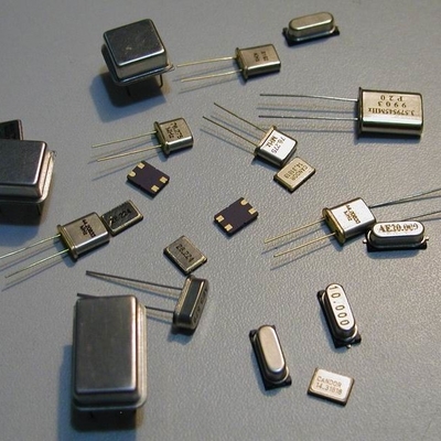 De Filter 1.8V van kwartscrystal oscillator resonator rf - 3.3V